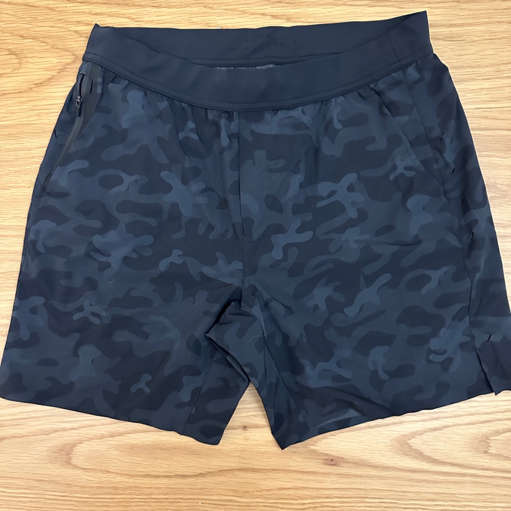 Ten Thousand 7” Black Camo Interval Linerless Shorts Size L
